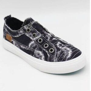 Blowfish Malibu NWT 8.5M Black Mineral Wash Play Comfort Sneakers